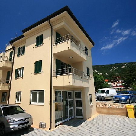 Apartments Happy Stay Center Baska Екстер'єр фото