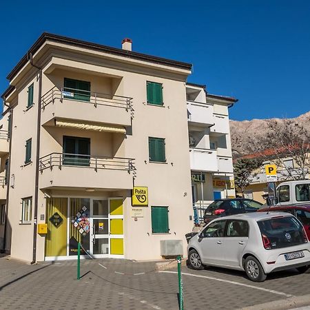 Apartments Happy Stay Center Baska Екстер'єр фото