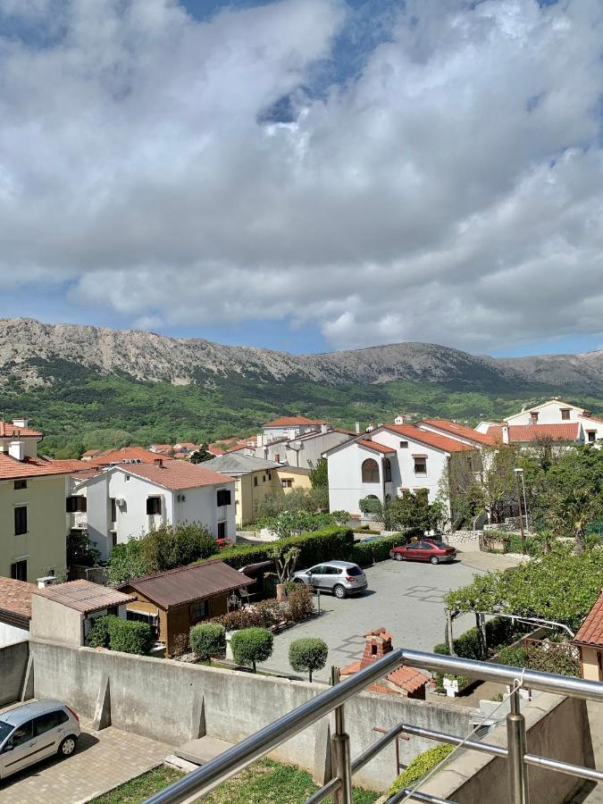 Apartments Happy Stay Center Baska Екстер'єр фото