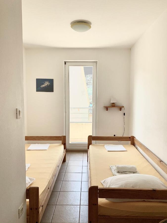 Apartments Happy Stay Center Baska Екстер'єр фото