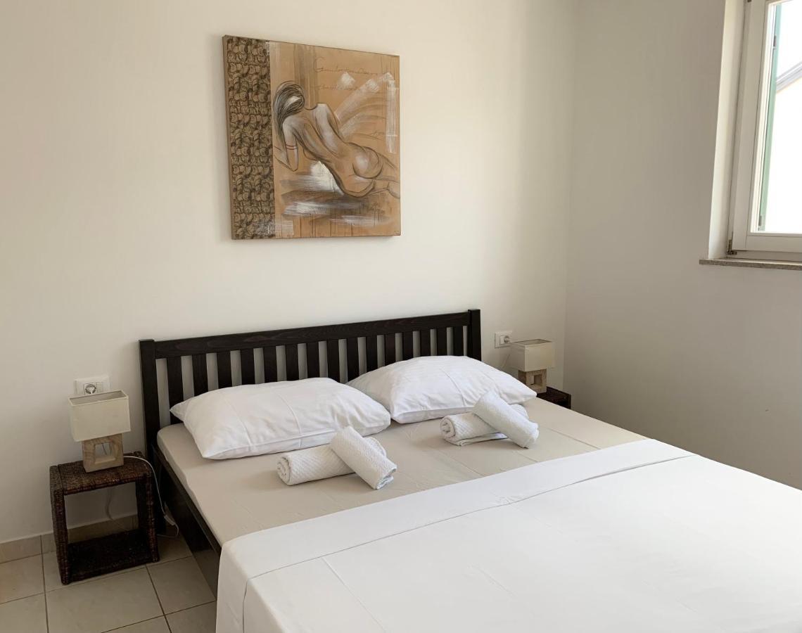 Apartments Happy Stay Center Baska Екстер'єр фото