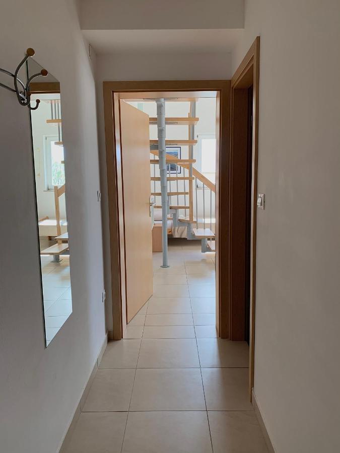 Apartments Happy Stay Center Baska Екстер'єр фото