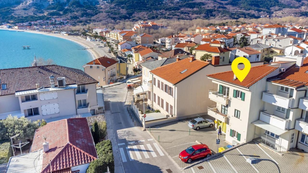 Apartments Happy Stay Center Baska Екстер'єр фото