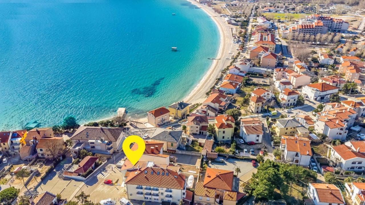 Apartments Happy Stay Center Baska Екстер'єр фото